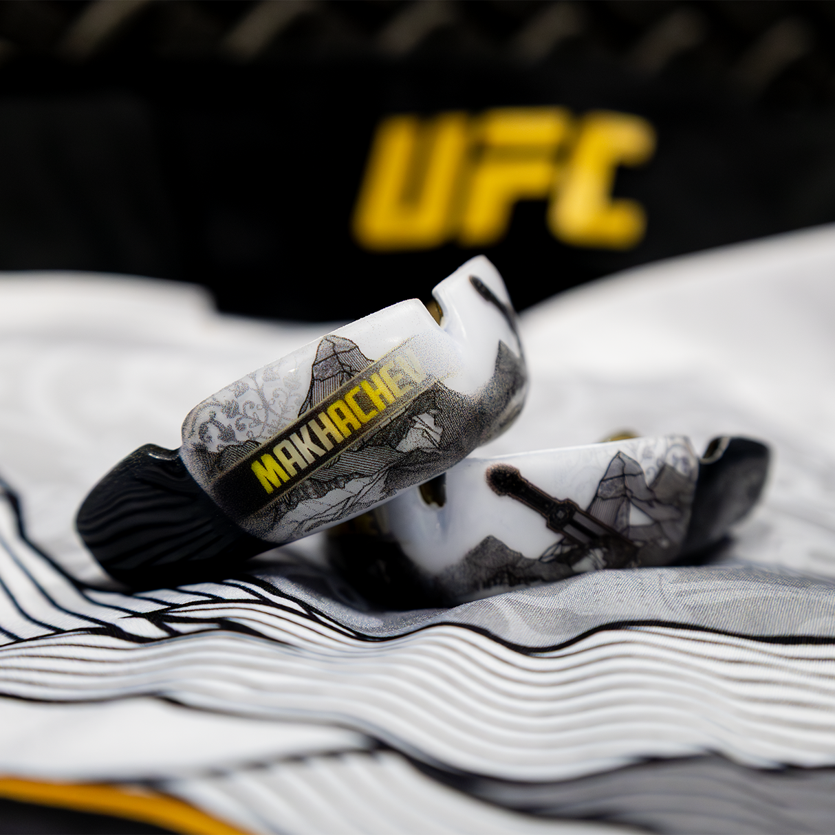 Official UFC x OPRO Islam Makhachev Instant Custom-Fit Mouthguard